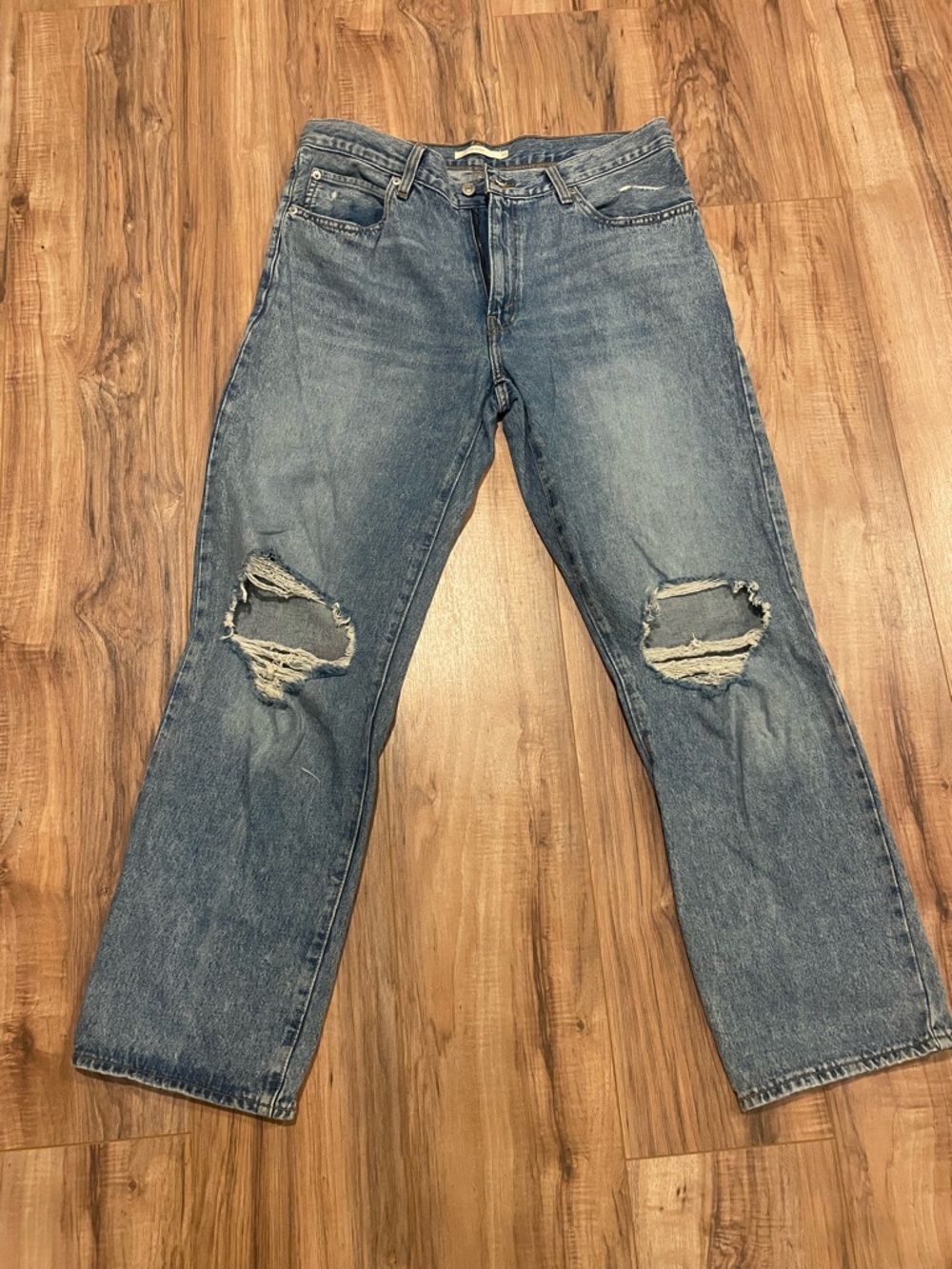 Levi’s Distressed Blue Jeans - Women's Casual 94 Baggy Fit